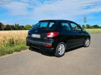 Gebraucht Peugeot 206+ 60 PS (44 kW) 2009 Schwarz Kleinwagen