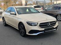 Gebraucht Mercedes E200 Avantgarde 160 PS (117 kW) 2022 Beige Limousine