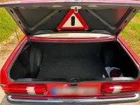 Gebraucht Mercedes E230 136 PS (100 kW) 1982 Rot Limousine
