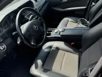 Gebraucht Mercedes E220 Avantgarde 170 PS (125 kW) 2011 Schwarz Limousine