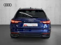 Gebraucht Audi A4 Ambiente 204 PS (150 kW) 2022 Navarrablau metallic Kombi