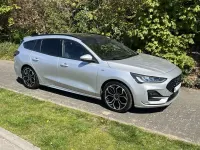 Gebraucht Ford Focus ST-Line X 116 PS (85 kW) 2025 Silber Limousine