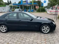 Gebraucht Mercedes C200 122 PS (89 kW) 2006 Schwarz Limousine