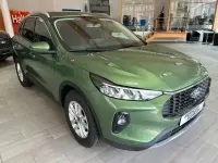 Gebraucht Ford Kuga Titanium 186 PS (136 kW) 2024 Grün SUV