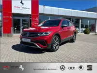Gebraucht VW Tiguan Allspace Elegance 150 PS (110 kW) 2023 Kings red metallic SUV