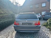 Gebraucht BMW 316 116 PS (85 kW) 2005 Grau Kombi