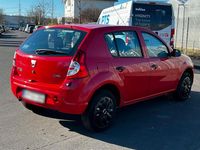 Gebraucht Dacia Sandero 75 PS (55 kW) 2009 Rot Kleinwagen