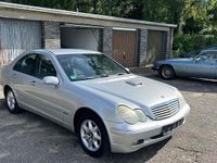 Gebraucht Mercedes C200 129 PS (94 kW) 2001 Silber Limousine