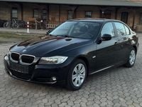 Gebraucht BMW 318 143 PS (105 kW) 2010 Schwarz Limousine