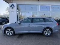 Gebraucht VW Passat Business 200 PS (147 kW) 2022 Grau Kombi