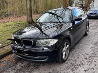 Gebraucht BMW 118 143 PS (105 kW) 2007 Schwarz Kleinwagen