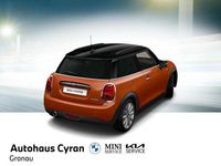 Gebraucht Mini Cooper 136 PS (100 kW) 2019 Solaris orange (metallic) Kleinwagen