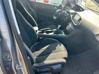 Gebraucht Peugeot 308 Access 99 PS (72 kW) 2016 Grau Limousine