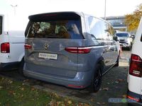 Gebraucht VW Multivan Life 150 PS (110 kW) 2024 Pure grey Van