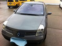 Gebraucht Renault Vel Satis 163 PS (119 kW) 2002 Grau metallic Kleinwagen