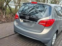 Gebraucht Opel Meriva Design Edition 140 PS (102 kW) 2011 Gold Van / Kleinbus