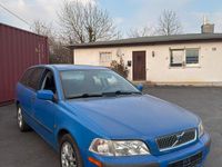 Gebraucht Volvo V40 122 PS (89 kW) 2002 Blau Kombi