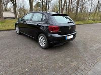 Gebraucht VW Polo Highline 116 PS (85 kW) 2018 Schwarz Kleinwagen