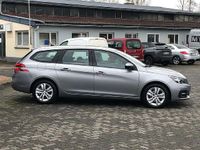 Gebraucht Peugeot 308 Active 131 PS (96 kW) 2018 Lack grau artense/metalliclac Kombi