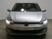 Gebraucht VW Golf VIII Life 150 PS (110 kW) 2023 Reflexsilber Limousine