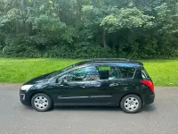 Gebraucht Peugeot 308 SW Access 116 PS (85 kW) 2011 Schwarz Kombi