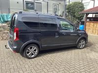 Gebraucht Dacia Dokker Stepway 112 PS (82 kW) 2015 Grau Van / Kleinbus
