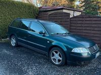 Gebraucht VW Passat 131 PS (96 kW) 2001 Grün Kombi
