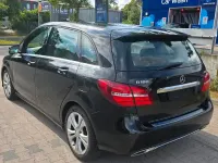 Gebraucht Mercedes B180 109 PS (80 kW) 2015 Schwarz Kleinwagen