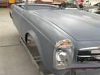 Gebraucht Mercedes 230 150 PS (110 kW) 1967 Schwarz Cabrio