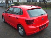 Gebraucht VW Polo Trendline 65 PS (47 kW) 2018 Rot Limousine