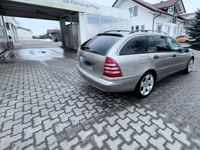 Gebraucht Mercedes C180 143 PS (105 kW) 2004 Grau Kombi
