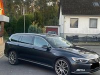Gebraucht VW Passat 238 PS (175 kW) 2018 Andere farben Kombi