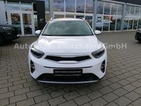 Gebraucht Kia Stonic 120 PS (88 kW) 2024 Snow white pearl met.(swp) SUV