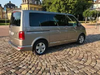 Gebraucht VW Multivan Highline 204 PS (150 kW) 2016 Gelb Van / Kleinbus