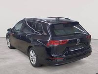 Gebraucht VW Golf VIII Life 150 PS (110 kW) 2023 Deep black perleffekt Kombi