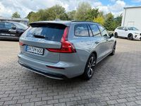 Gebraucht Volvo V60 Plus 197 PS (144 kW) 2025 Grau Kombi