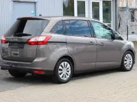 Gebraucht Ford Grand C-Max 140 PS (102 kW) 2012 Braun Van / Kleinbus
