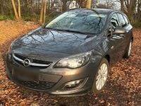 Gebraucht Opel Astra 120 PS (88 kW) 2015 Grau Kombi