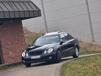 Gebraucht Mercedes E200 122 PS (89 kW) 2004 Blau Limousine