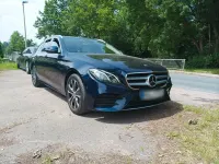 Gebraucht Mercedes E300 306 PS (225 kW) 2020 Blau Kombi