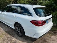 Gebraucht Mercedes C220 AMG 194 PS (142 kW) 2020 Weiß Kombi