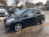 Gebraucht Toyota Yaris 69 PS (50 kW) 2013 Schwarz Kleinwagen