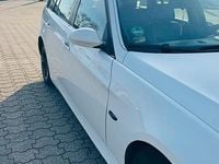 Gebraucht BMW 318 143 PS (105 kW) 2008 Weiß Kombi