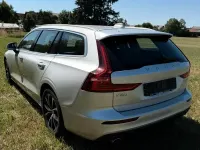 Gebraucht Volvo V60 Momentum 190 PS (139 kW) 2018 Silber Kombi