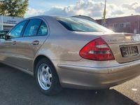Gebraucht Mercedes E240 177 PS (130 kW) 2004 Gold Limousine