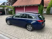 Gebraucht Hyundai i30 140 PS (102 kW) 2018 Blau Kombi