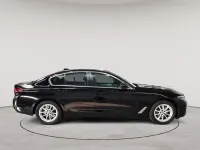 Gebraucht BMW 530 Sport Line 286 PS (210 kW) 2023 Schwarz Limousine