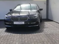 Gebraucht BMW 730 Shadowline 265 PS (194 kW) 2018 Black sapphire metallic Limousine