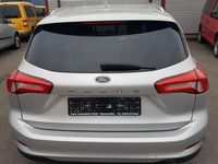 Gebraucht Ford Focus Cool & Connect 120 PS (88 kW) 2018 Silber Limousine