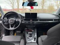 Gebraucht Audi A4 S-Line 190 PS (139 kW) 2020 Grau Kombi